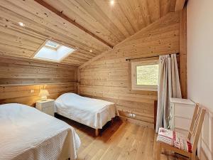 Appartement 2 chambres, mezzanine, vue Mont Blanc, proche village, parking - FR-1-560-164