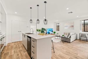 Hosted Modern Comfort in Piara Waters Perfect for Fam