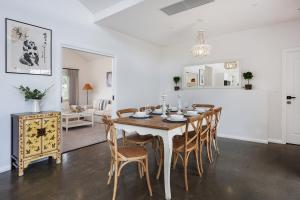 McG Mudgee -Hamptons inspired- with a splash pool