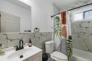 Heart of Niagara Falls Stylish