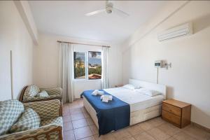 Villa Magusta - Modern 4 Bedroom Ayia Thekla Villa With Pool