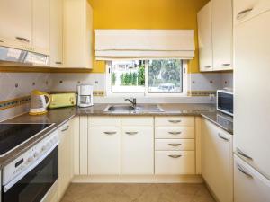 Villa Vale De Lapa, Amazing Sea Views, Heated Swimming Pool, Jacuzzi