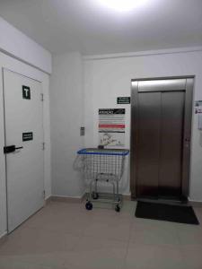 Lindo Ap - CENTRO- piscina, churrasqueira gourmet, maquina lava e seca e wifi roupas cama