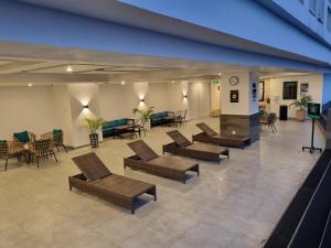 Studio Room Apartment with Pool