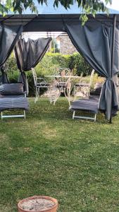 B&B / Chambres d'hotes LA BONNE ADRESSE : photos des chambres