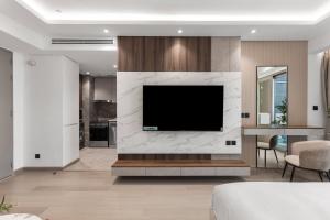 Luxury Studio at JW Marriott Dubai Marina - Views, Free Pool, Near Beach and Sea