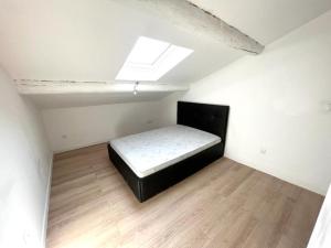 Appartements 22G DUPLEX T2 Lumineux a Marseille : photos des chambres