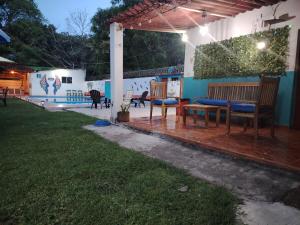 Surf City Rancho Los Hernandez El Tunco