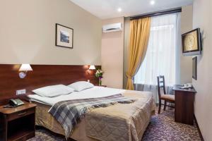 Standard Double Room room in M-Hotel