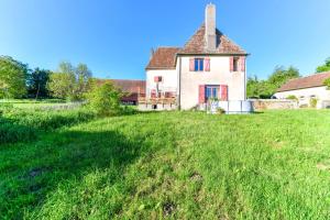 Maisons de vacances Joli manoir a la campagne : photos des chambres