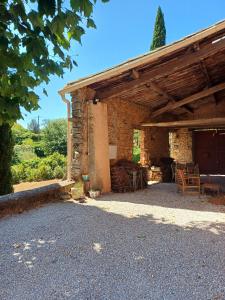 Charmant T1 en Provence Verte