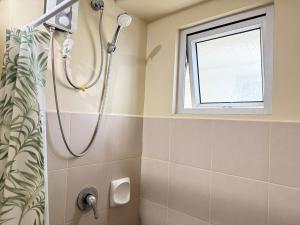 Modern Nest 1 BEDROOM by LivingRoom