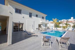 Villa Dafnis Platina - Lovely 4 Bedroom Protaras Villa With Private Pool - Close To The Beach