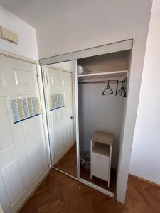 Apartment and rooms SIDRO