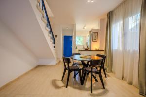 Seaside Sun Kissed House with Pool in Tourist Area