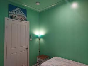 Beauty tiny Walk To Sea