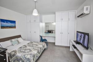 Villa Ochosto Chrysos - Stunning 5 Bedroom Protaras Villa - Close To Fig Tree