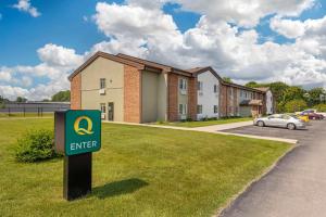 Quality Inn Chesterton near Indiana Dunes National Park I-94