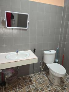 Cozy Modern House, Top Spot