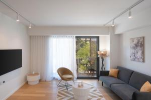 LIV Athinum 1 - Luxury Apartments