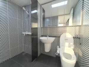 D house #Hongdae#Yeonsei#Ehwa#sogang university