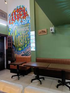 Viet Vintage Hostel n Pub - Soft mattress - Free beer on Wed,Thu,Fri,Sat