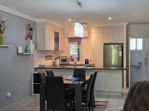 Palm Breeze Holiday Unit