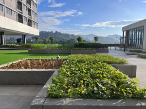 Pool View Studio - 168 Park Selayang