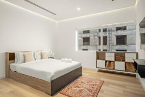 2BR Dubai City Skyline View Near Marina Walk Dining Shops & JBR