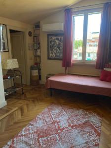 City Center Milanese Cosy Retreat