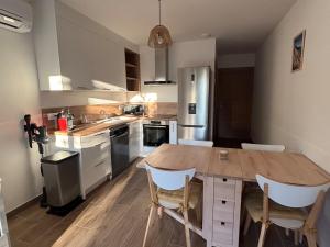 Appartements T2 vue montagne a 5 minutes de la mer : photos des chambres