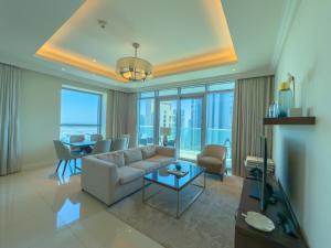 The Address Fountain Views Residence High Floor with Burj Khalifa view and access to Dubai mall
