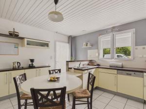 Maisons de vacances Belle et spacieuse maison au calme pour 8 : photos des chambres