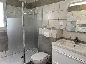 Villas 306 - Maison neuve proche de Sables-D-or-Les-Pins : photos des chambres