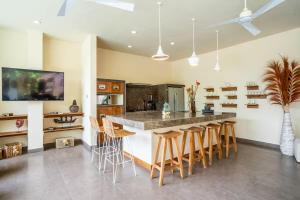 Villa CC- Cosy 2bdrs villa - enclosed and open living area