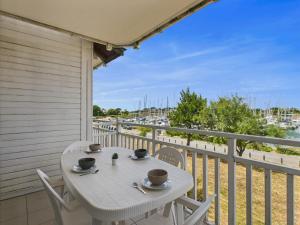 Face au port - 400m plage - Appart pour 2