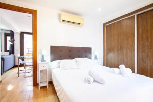 Two-Bedroom Apartment with Terrace room in Apartamentos Adelfas