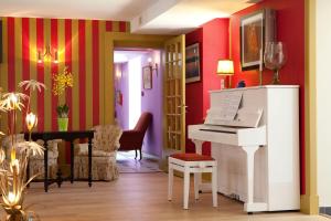 Hotels Logis hotel O en Couleur : photos des chambres