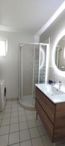 Appartements Lumineux 3 pieces a 350m du lac - Annecy quartier Imperial Plage Albigny : photos des chambres