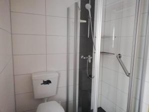 5 Personen Ferienhaus mit Kaminofen in erster Reihe hinterm Deich in Otterndorf