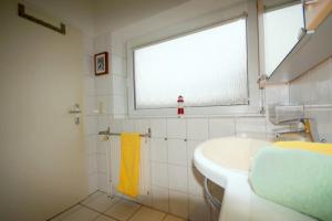 4 Personen Ferienhaus mit Kanu, Kaminofen und herrlichem Seeblick in Otterndorf