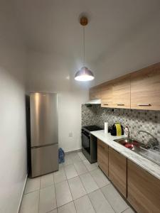Central Modern Stay Apartment-5min walk from metro