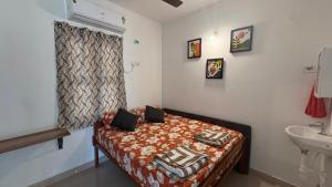 SHI's Agam Bed & Breakfast at Chennai