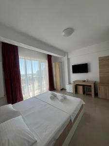 Christale Rooms