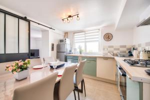 100m de la plage - Appart avec jardin pour 5 - 3hvězdičkové hotely ve městě Plounéour-Trez