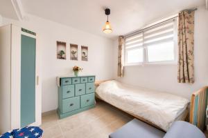 Appartements 100m de la plage - Appart avec jardin pour 5 : photos des chambres