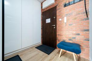 Urban Elegance Bliss Apartment by BookingHost