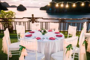 Midori Preminum Cruise in Ha Long Bay