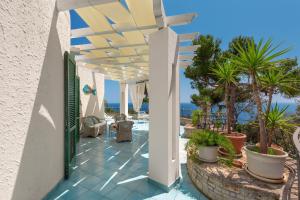 Villa Scarnera by BarbarHouse