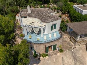 Villa Scarnera by BarbarHouse